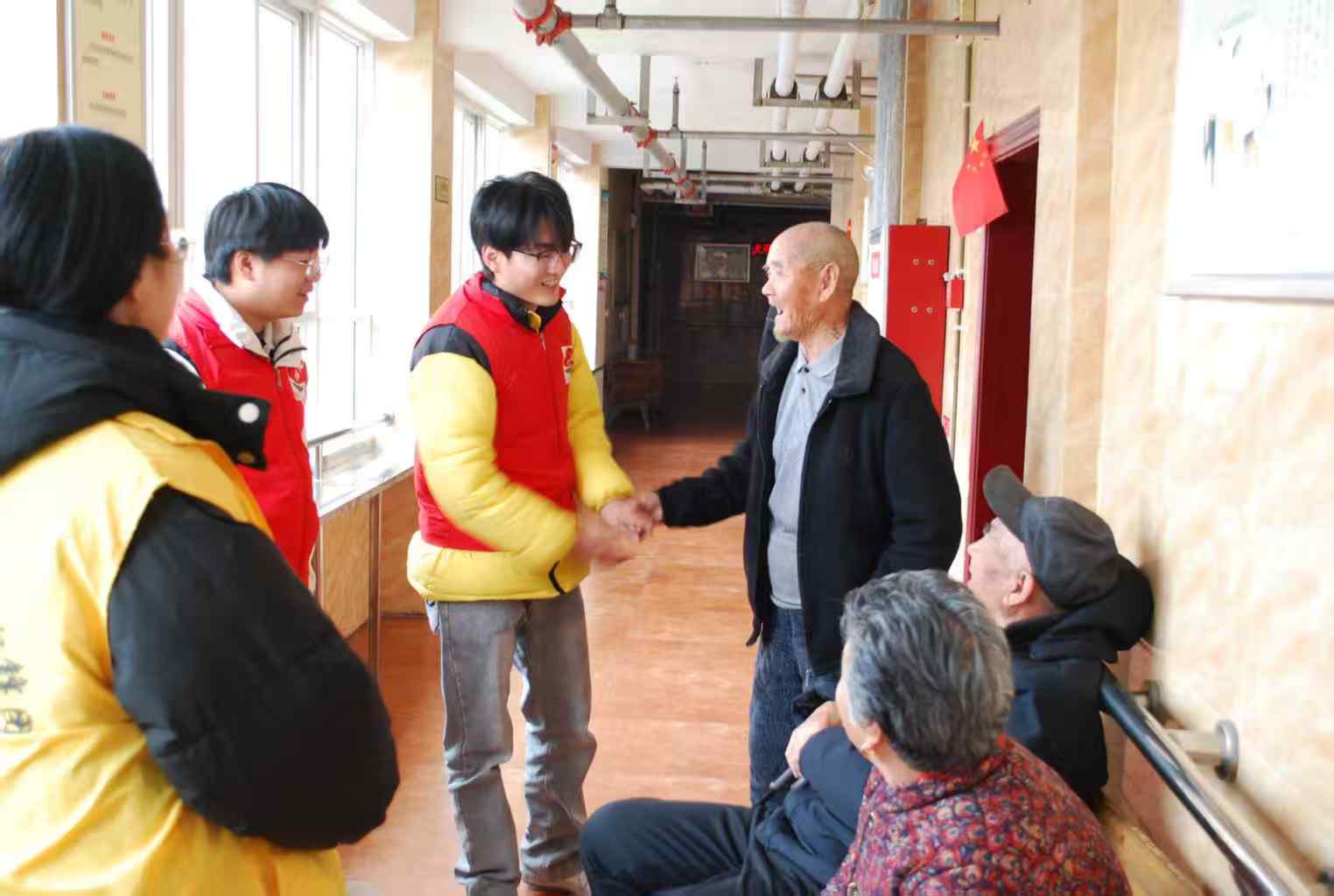 传承红色基因