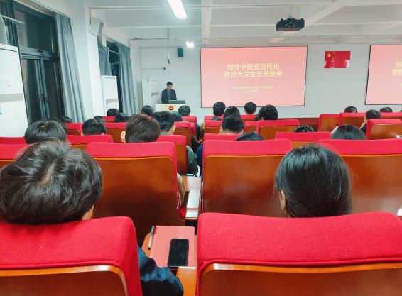 为坚定爱体育官方网站最新版下载理想信